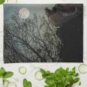 Schwarze Katze in einem Baum vor Vollmond Geschirrtuch (Gefaltet)
