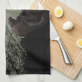 Schwarze Katze in einem Baum vor Vollmond Geschirrtuch (Viertel Falte)