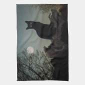 Schwarze Katze in einem Baum vor Vollmond Geschirrtuch (Vertikal)