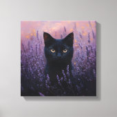 Schwarze Katze in einer Lavenderfelddarstellung Leinwanddruck (Vorderseite)