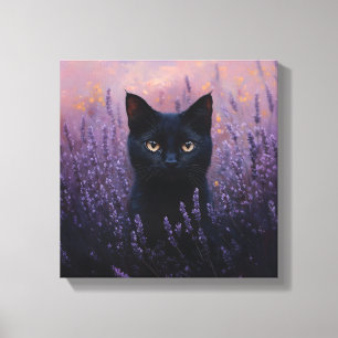 Schwarze Katze in einer Lavenderfelddarstellung Leinwanddruck