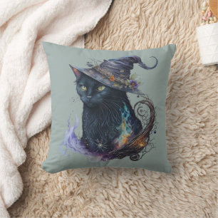 Schwarze Katze in Hexenhut rauchen grünes Hallowee Kissen