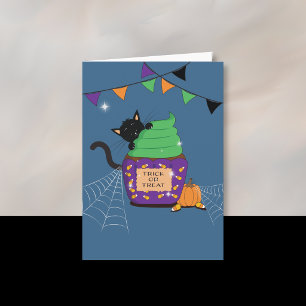 Schwarze Katze Kind Halloween Blau Grußkarte Feiertagskarte