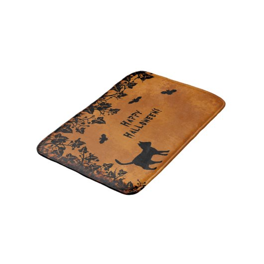 Schwarze Katze mit Bat, glückliches Halloween Badematte (Schrägansicht)