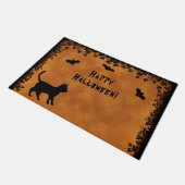 Schwarze Katze mit Bat, glückliches Halloween Fußmatte (Schrägansicht)