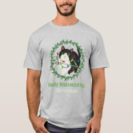 Schwarze Katze mit Hanger Weihnachtsablenkung T-Shirt