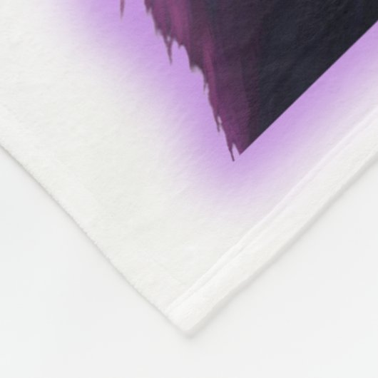 Schwarze Katze mit lila Aura Fleecedecke (Ecke)