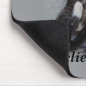 Schwarze Katze mit Maus individuell anpassbares Ca Mousepad (Ecke)