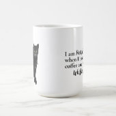 Schwarze Katze mit Niedlichem Zitat aus grünen Aug Kaffeetasse (Mittel)