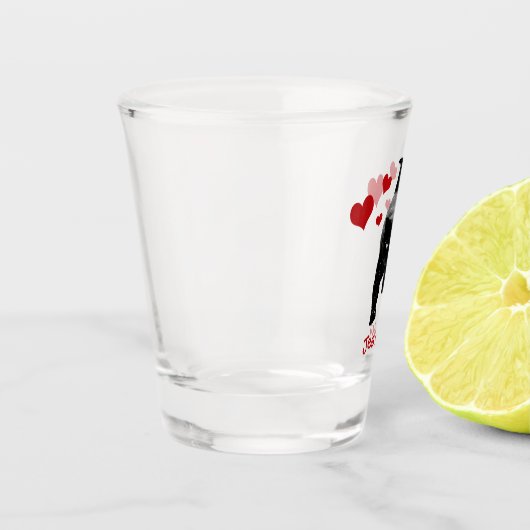 Schwarze Katze mit Personalisiertem Roter Herzen Schnapsglas (Links)