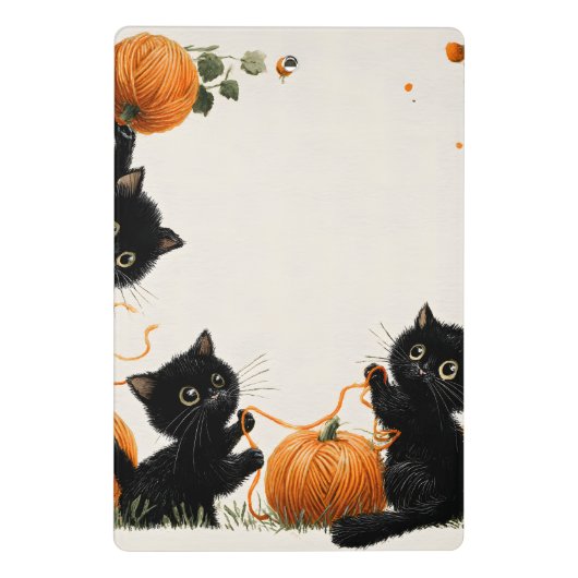 Schwarze Katze mit Pumpkin-Inspiriert Orangengarnk Mini Klemmbrett (Rückseite)