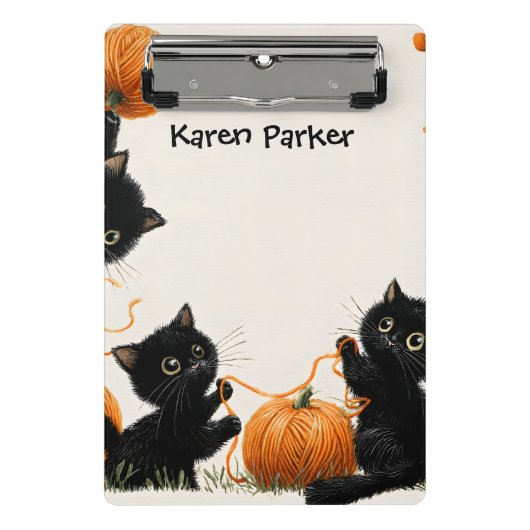 Schwarze Katze mit Pumpkin-Inspiriert Orangengarnk Mini Klemmbrett (Vorderseite)