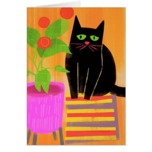 Schwarze Katze mit schwarzen Hauspflanzen im Inner