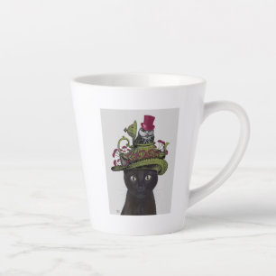 Schwarze Katze mit Teekanne und Eule Milchtasse