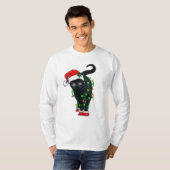 Schwarze Katze Santa in Weihnachtsbeleuchtung aufg T-Shirt (Vorne ganz)