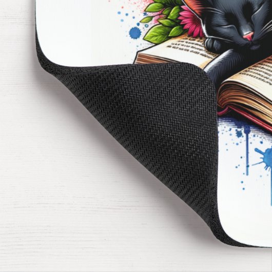 Schwarze Katze Schlafen mit Blume Mousepad (Ecke)