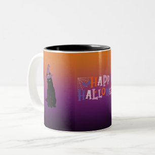 Schwarze Katze und Hexe glücklich Zweifarbige Tasse