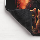 Schwarze Katze und ihre drei Kätzchen Mousepad (Ecke)