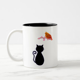 Schwarze Katze und roter Vogel Zweifarbige Tasse