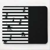 Schwarze Katze und Streifen Farbblock Schwarz Mousepad (Vorne)