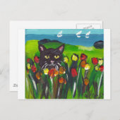 Schwarze Katze unter Tulpen Postkarte (Vorne/Hinten)