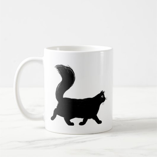 Schwarze Katze zu Fuß mit langatmigem Schwanz Kaffeetasse (Links)