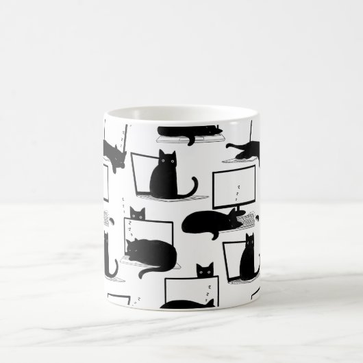 Schwarze Katzen auf Laptops Kaffeetasse (Mittel)