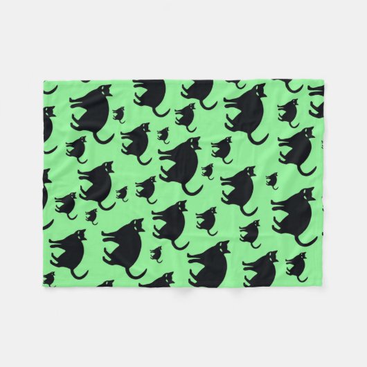 Schwarze Katzen im grünen Hintergrund Fleecedecke (Vorderseite (Horizontal))