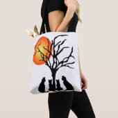 Schwarze Katzen im Mondlicht Tasche (Von Nahem)