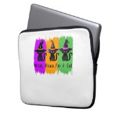 Schwarze Katzen in der Hexe hassen essenziellen T  Laptopschutzhülle (Vorderseite Links)