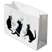 Schwarze Katzen mit Martinis-Geschenktasche Große Geschenktüte (Rückseite Schrägansicht)