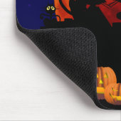Schwarze Katzen, Mond, Kürbise Mousepad (Ecke)