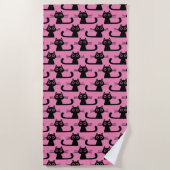 Schwarze Katzen Muster Pink | Fun Animal Lover's Strandtuch (Vorderseite)