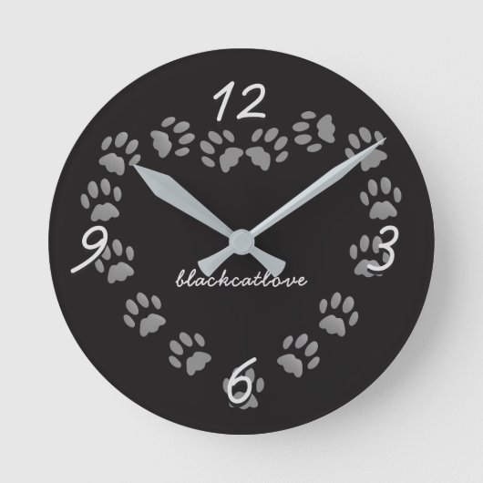Schwarze Katzenpaw Personalisierte Wand-Uhr Runde Wanduhr (Vorderseite)