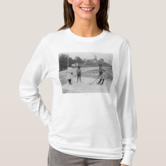 Schwarze Kinder, die Golf-Fotografie spielen T-Shirt (Vorderseite)