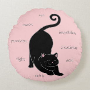 Schwarze Kitty Katze Yoga & bearbeitbarer Text auf Rundes Kissen