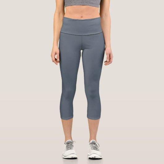 Schwarze Koralle (feste Farbe) Capri Leggings (Vorderseite)