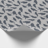 Schwarze Krähen Vögel Grau Gemustert Geschenkpapier (Ecke)