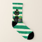 Schwarze Krawatte mit Bug und Hut mit grünem Kleeb Socken (Rechts - Außen)