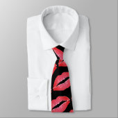 Schwarze Krawatte Rote, gewaltige rote Lippen (Gebunden)