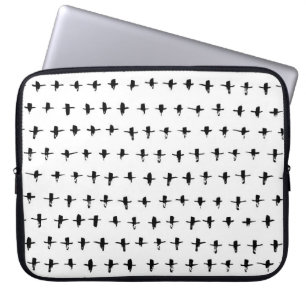 Schwarze Kreuze Handgezeichnete Geometrie Laptopschutzhülle