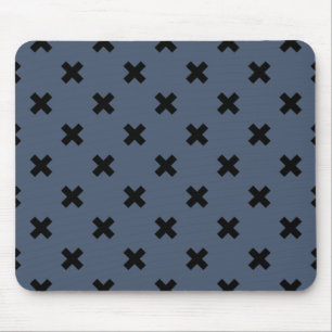 Schwarze Kreuzstiche auf blau-grau Mousepad