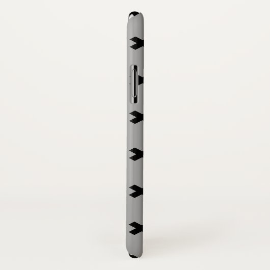 Schwarze Kreuzstiche auf grau Case-Mate iPhone Hülle (Hinten/Rechts)