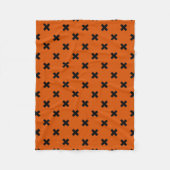Schwarze Kreuzstiche auf Orange Fleecedecke (Vorderseite)