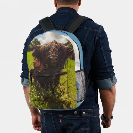 Schwarze Kuh Weide grünes Feld Sonnenlicht Bedruckter Rucksack (Insitu (Modell))