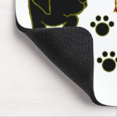 Schwarze Labrador-Mama Mousepad (Ecke)