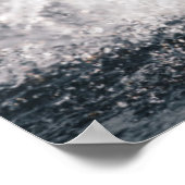 Schwarze Labrador-Plays holen Wasser Poster (Ecke)