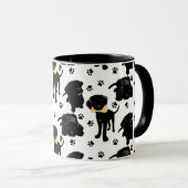 Schwarze Labrador-Reittiere Tasse (VorderseiteRechts)