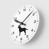 Schwarze Labrador Retriever Silhouette Runde Wanduhr (Winkel)