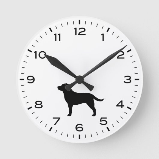 Schwarze Labrador Retriever Silhouette Runde Wanduhr (Vorderseite)